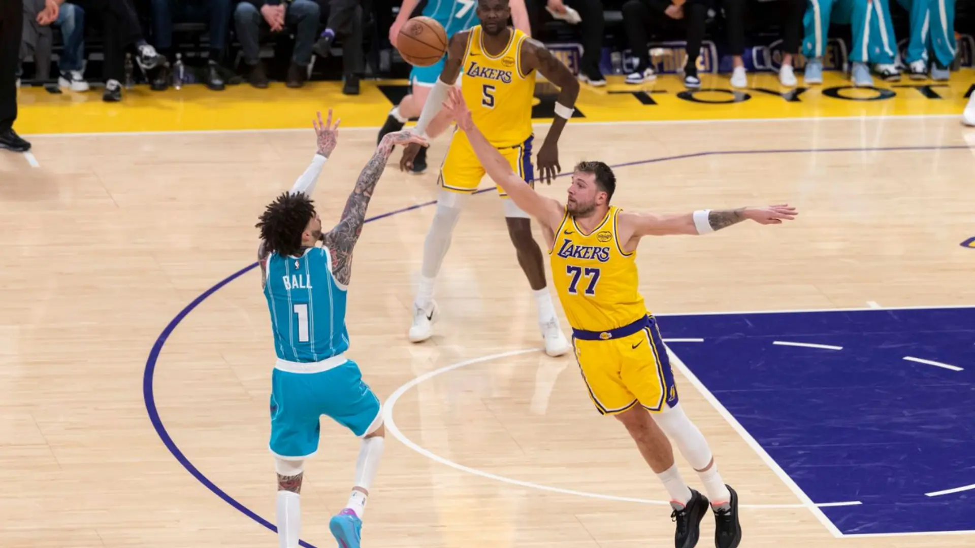 Hornets vs Lakers: LaMelo Ball Powers Win